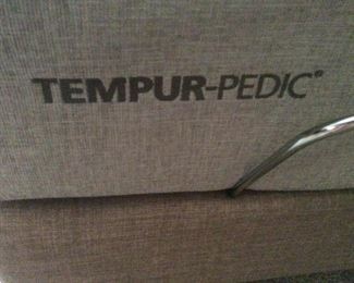 TEMPUR-PEDIC BED