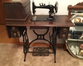 Domestic sewing machine with original cover 