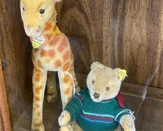 Steiff Giraff and Steiff Bear
