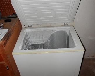 5 cubic foot KENMORE chest freezer