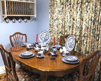 Vintage Oak Table, with 2, 20”
Leaves and four Chairs