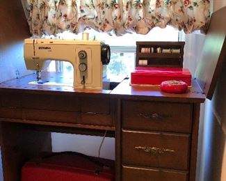 Bernina #830 Sewing Machine and Caninet