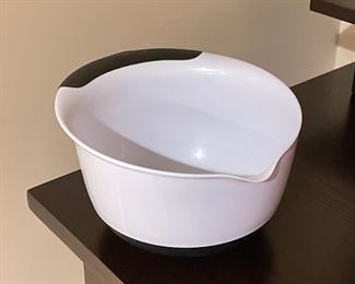 White mixing bowl w/ pour spout, was $5, NOW $4