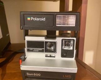 Vintage Polaroid Sun 600
