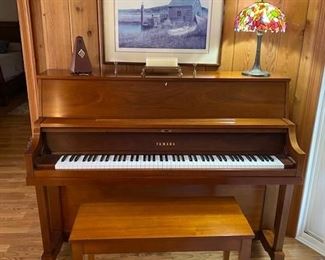 Yamaha Upright Piano 