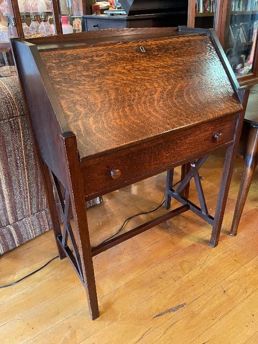 Beautiful antique desk made in Batavia, NY by H. E. Turner Co. early 1900’s (when they made furniture). Still in business as a funeral home. 