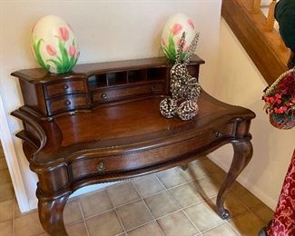 Ladies French writing desk by hooker