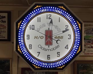 Vintage Oldsmobile Logo Lighted Wall Clock, 18 in