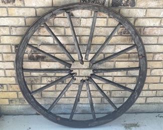 Wood Spoke Wagon Wheel is 44.5in Diameter