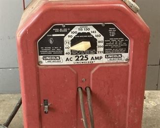 Lincoln 225 Amp Arc Welder Model AC-225-S