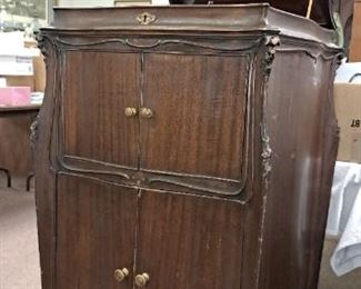 Vintage musical collectibles. "Victrola"