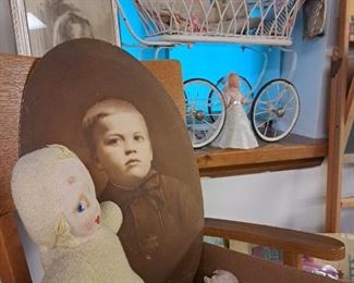 Large selection of vintage and modern pictures, prints and frames