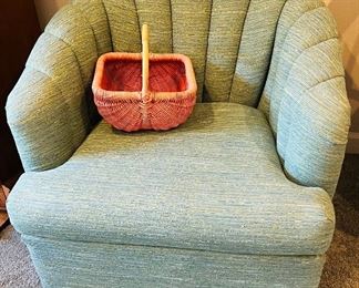 Upholstered Chair 