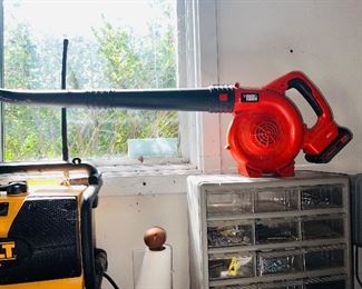 Leaf Blower