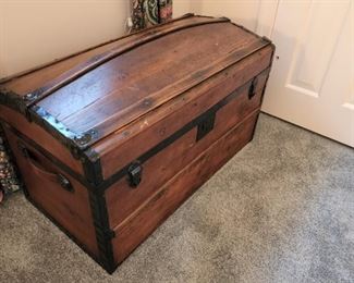 $75 - 21" high x 32" wide x 17" deep