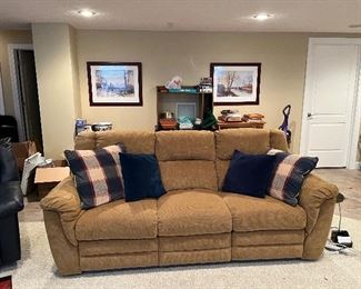 Like new reclining couch