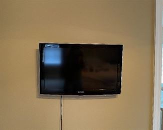 Wall mount tv