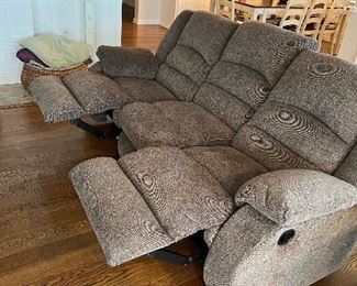 Recliner sofa $400
Newly purchased 