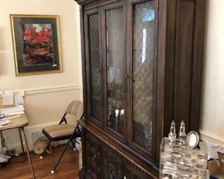 china cabinet with light