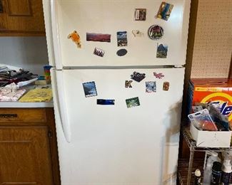 White Frigidaire fridge 