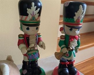 Nutcrackers 