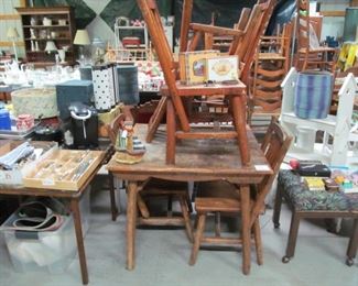 Rustic Camp Table & Chairs