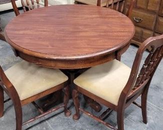 Dining room table and chairs 