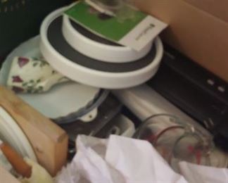 Mystery Lot Of Kitchen Items