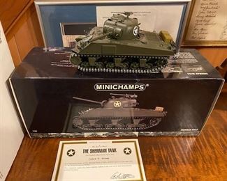 Danbury Mint - Minichamps Sherman tank
