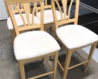 Four chairs furniture Orlando Estate Auction