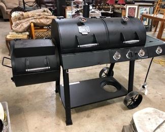 Smoker/ grill Orlando Estate Auction