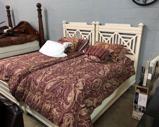 Twin beds Orlando Estate Auction