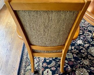 Thomasville Cherry 46" Round Pedestal Table with 4 Armed Chairs on Casters.  Expands (As Shown with 18" Leaf) to 64" Oval Table