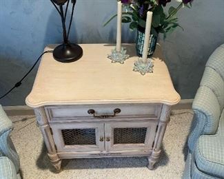 Davis Cabinet Company Bedroom Set