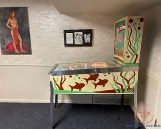 1975 Atlantis Pinball Machine by Gottlieb