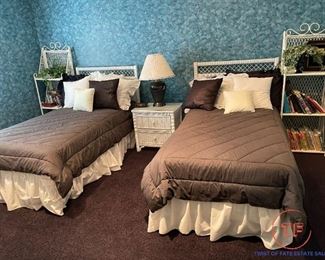 Wicker Furniture Bedroom Set