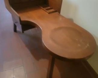 ANTIQUE COBBLERS BENCH/COFFEE TABLE