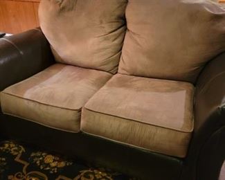 LOVESEAT