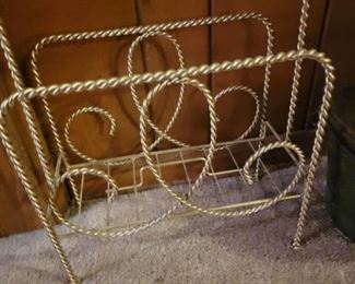 MAGAZINE RACK