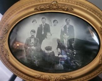 VINTAGE BUBBLE GLASS FRAME