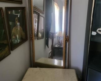 WALL MIRROR WITH BENCH