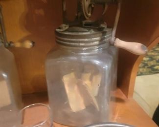 DAZEY BUTTER CHURN