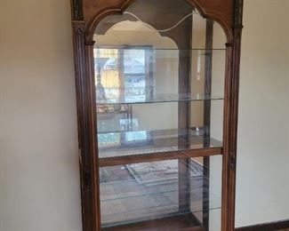 39" WIDE FRONT SLIDING CURIO WITH LIGHT