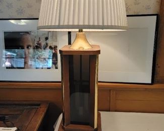 2 LIGHT TABLE LAMPS..THERE ARE 2