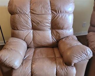 Two large Leather Recliners