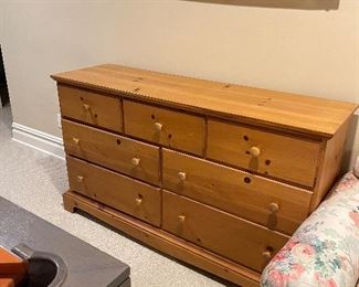 Pine dresser with mirror
62x18.5x35.75
Price: $300