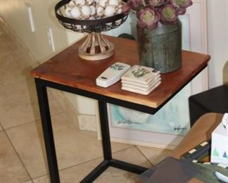 Anoter sofa side table