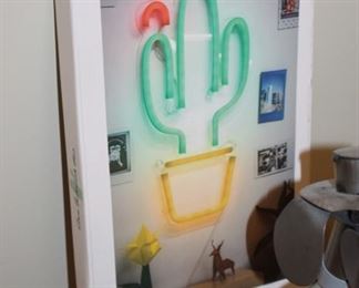 Cactus neon - brand new in box