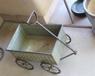 Plant or decor outdoor wagon