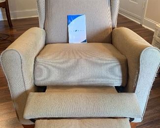 #119 La-Z-Boy recliner $75